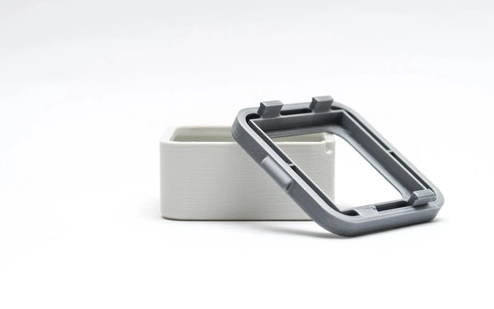 Когда использовать 3D-печать, а когда — литье под давлением?