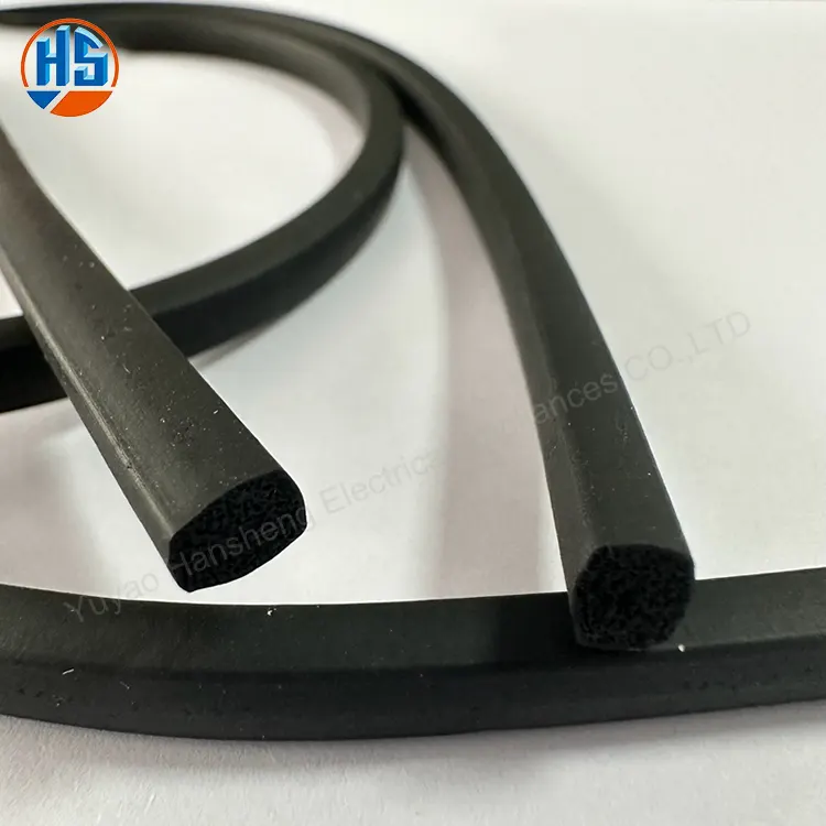Проводящая экструдированная полоса из резиновой пены